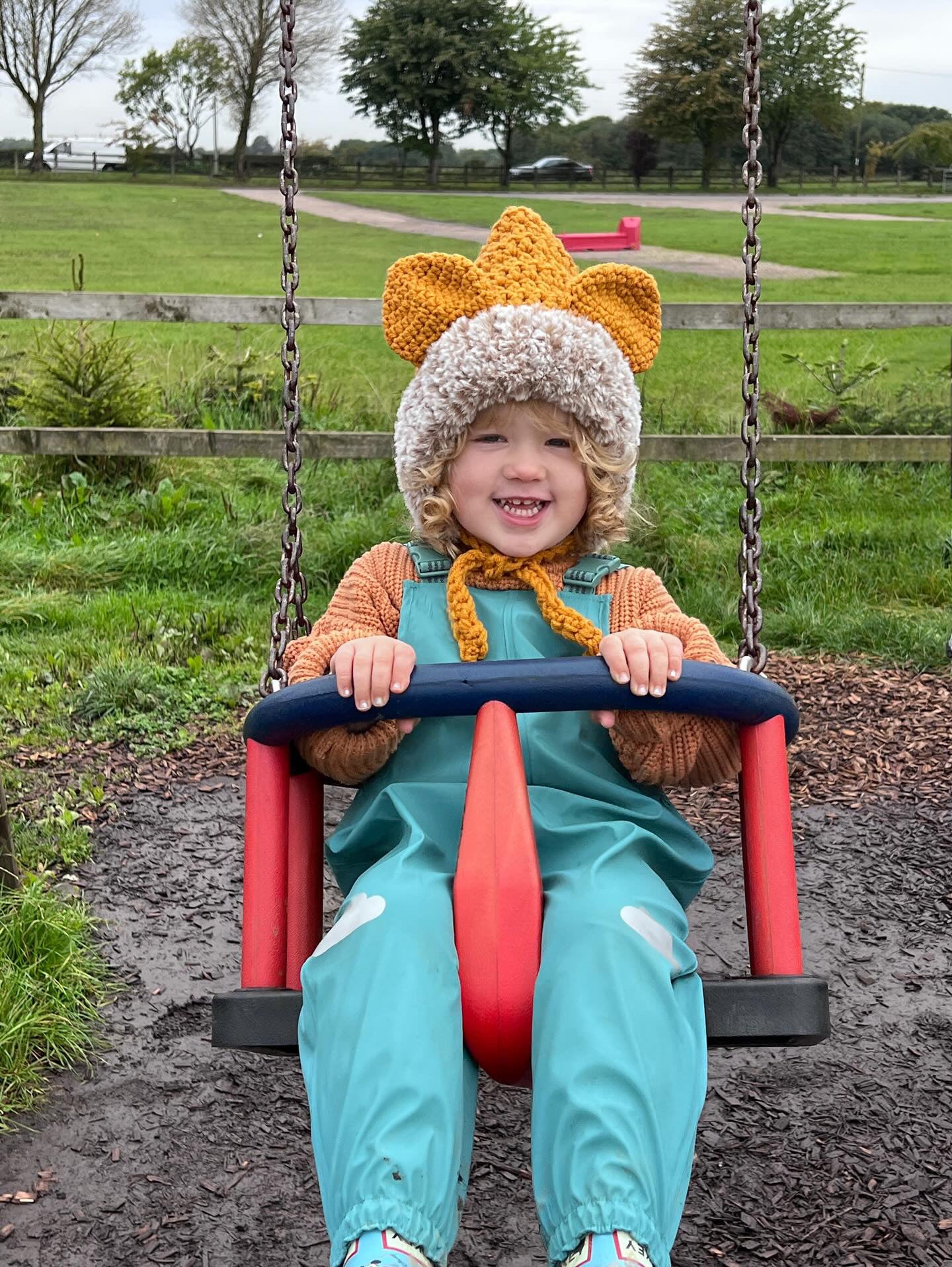 "Aedan" Lion Bonnet (long & short mane)