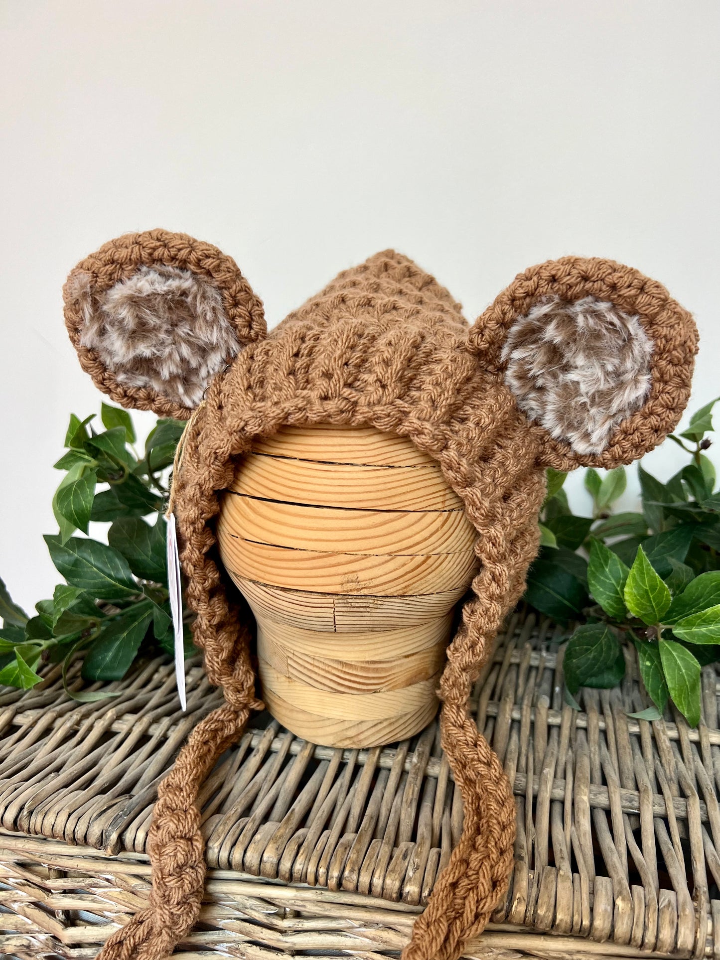 "Oscar" Bear Bonnet