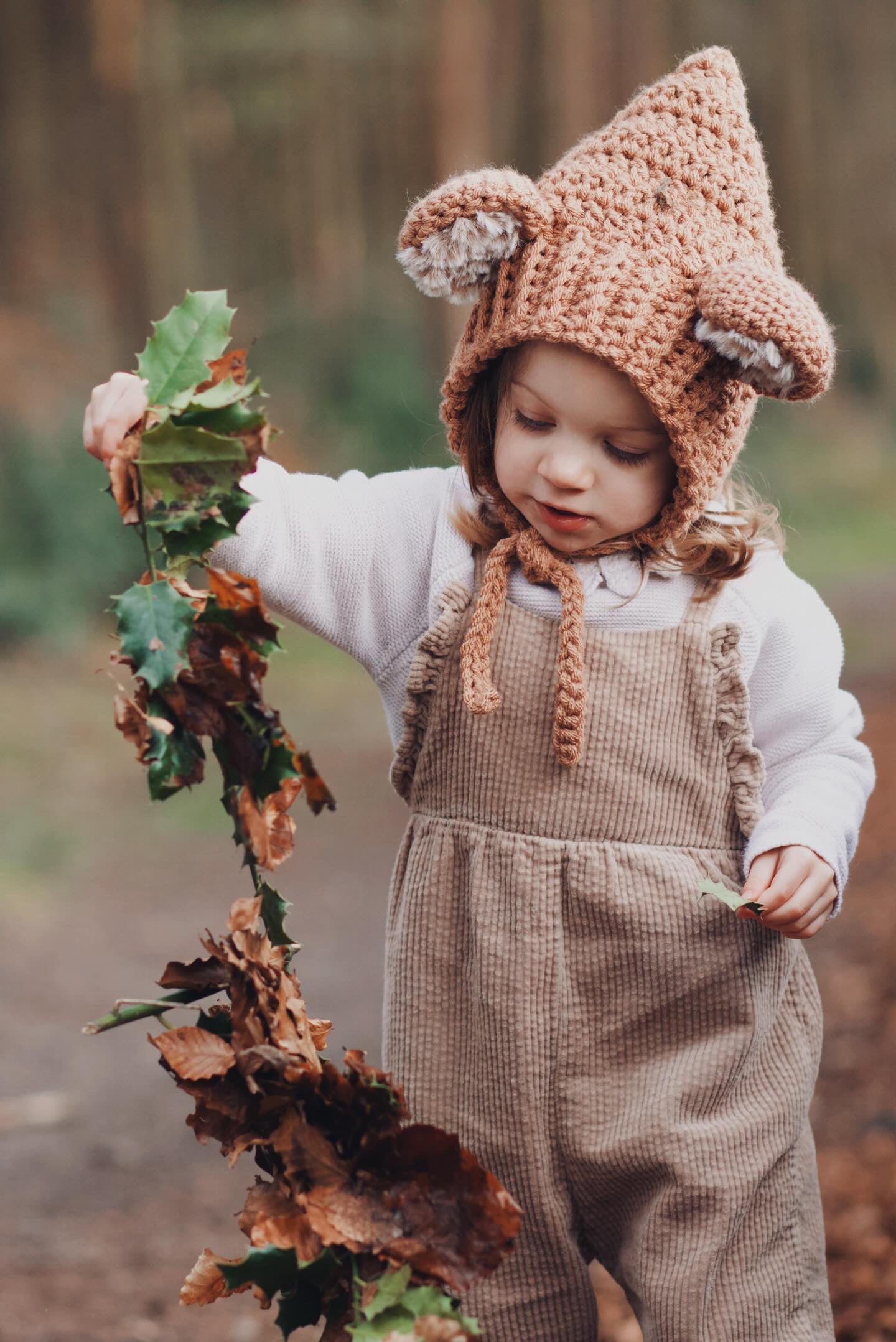 "Oscar" Bear Bonnet