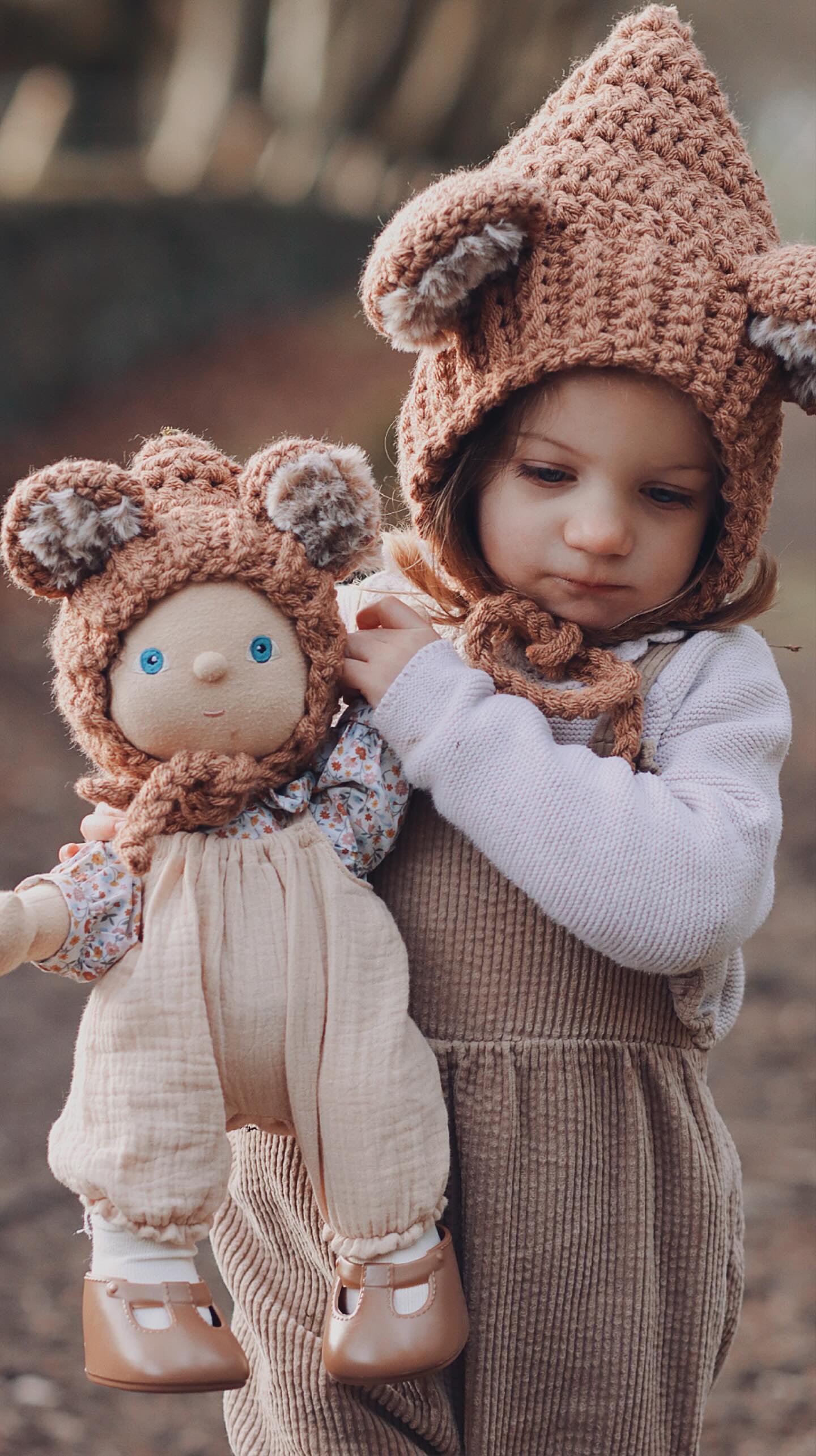"Oscar" Bear Bonnet