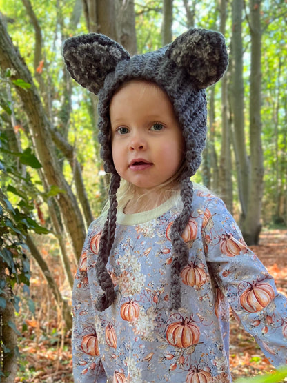 "Ru" Wolf Bonnet